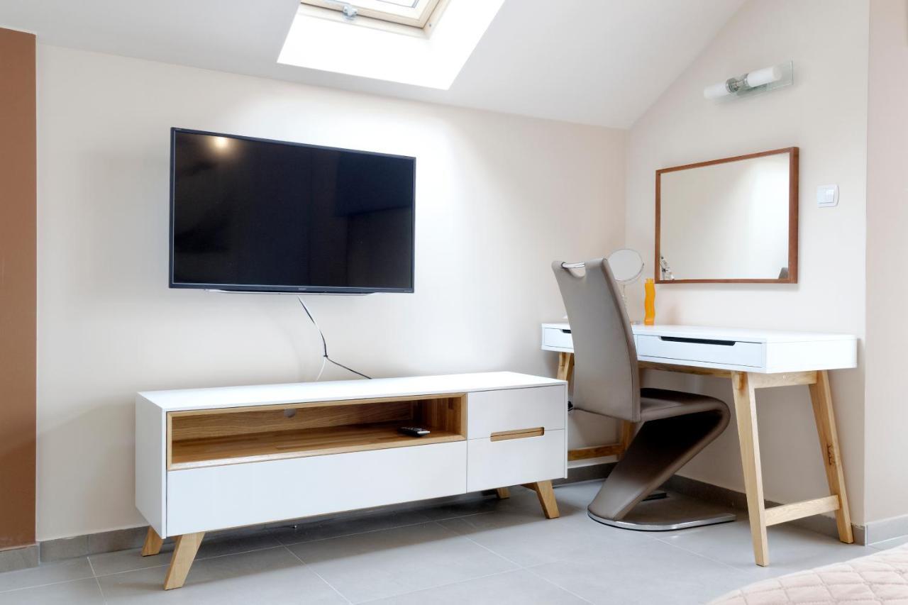 Modern Apartment In Jawiszowice Bagian luar foto
